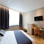 De L'univers Hotel