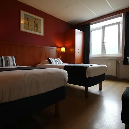 De L'univers Hotel 3*
