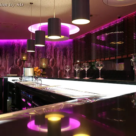 De L'univers Hotel