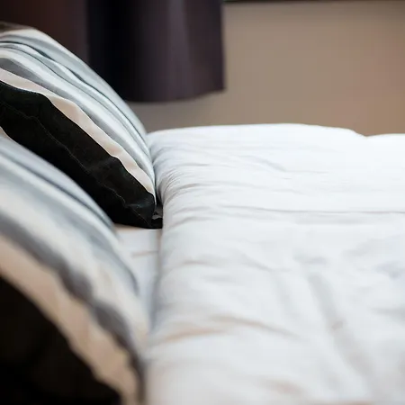 De L'univers 2* Liege