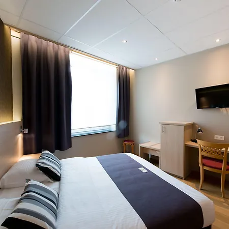 De L'univers Hotel