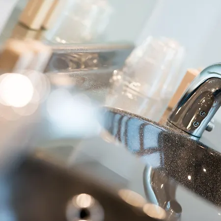 De L'univers 2* Liege