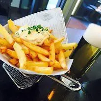 Hotel De L'univers 2*