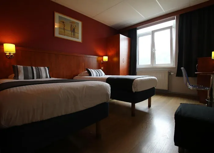 De L'univers Hotel 3*