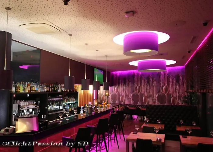 Hotel De L'univers 3*